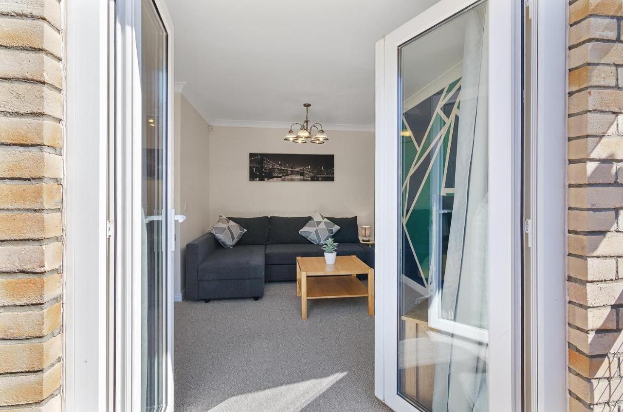 4Br Townhouse Wbalcony Free Parking Fast Wi-Fi Villa NWI Exterior foto